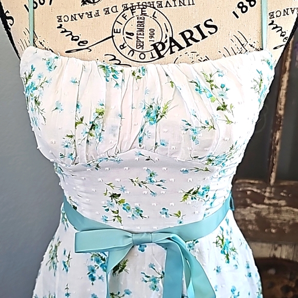 ADORABLE DRESS Ruby Rox. Perfect condition. Size 5 - Picture 2 of 16